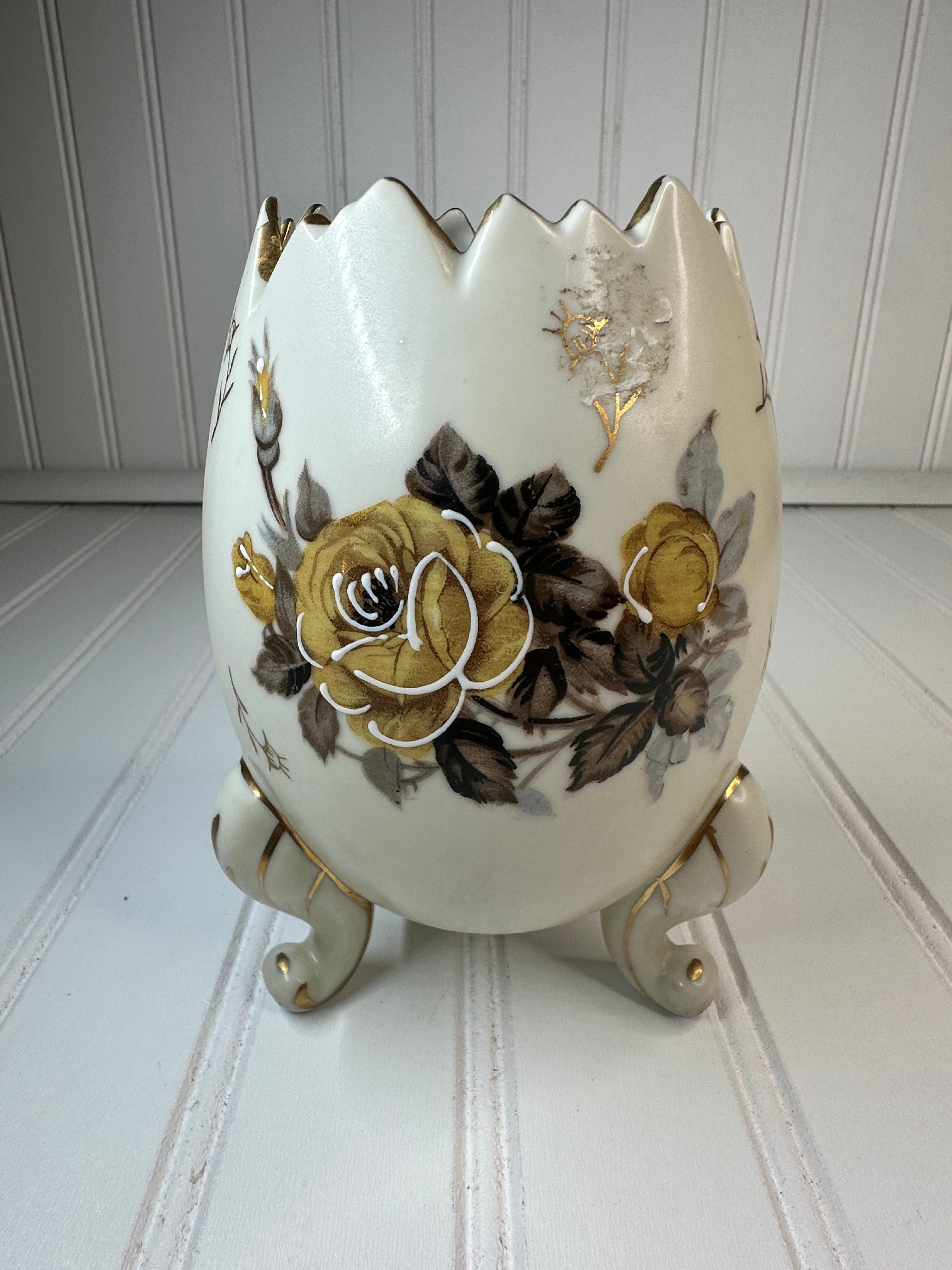 Vintage Napcoware Hand-Painted Porcelain Cracked Egg Vase