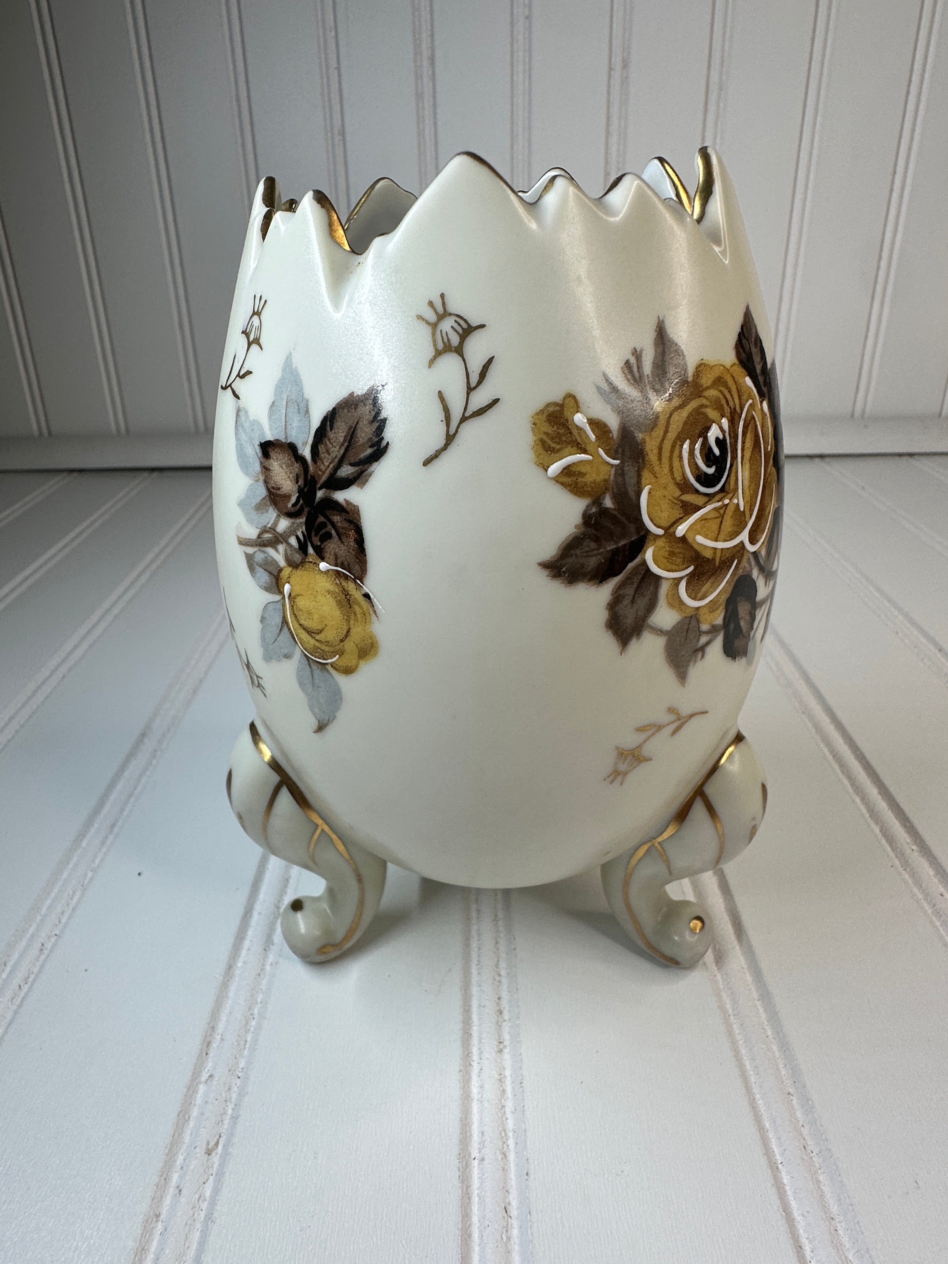 Vintage Napcoware Hand-Painted Porcelain Cracked Egg Vase
